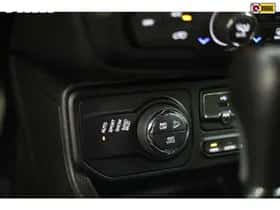 Jeep Renegade thumbnail 13