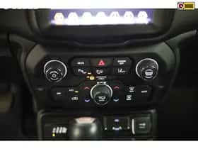 Jeep Renegade thumbnail 15