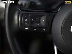 Nissan Qashqai (2022) thumbnail 5