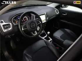 Jeep Compass (2019) thumbnail 4