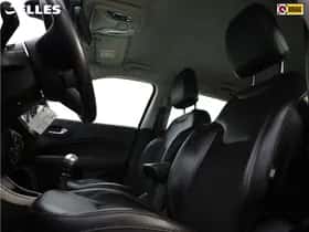 Jeep Compass (2019) thumbnail 32