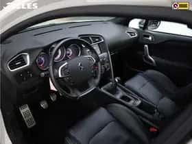 Citroën DS4 (2012) thumbnail 2