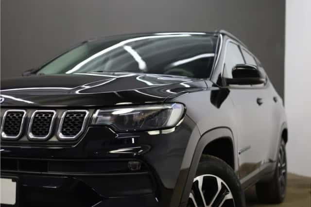 Jeep Compass (2023) thumbnail 4