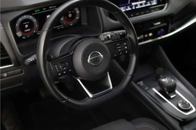 Nissan Qashqai (2022) thumbnail 4