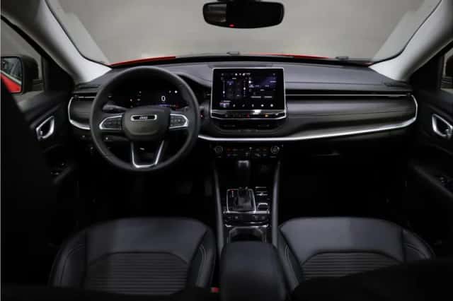 Jeep Compass (2023) thumbnail 2
