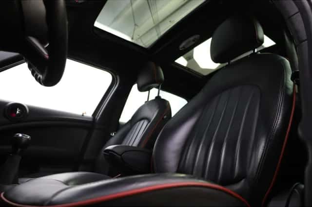 MINI Countryman (2014) thumbnail 2