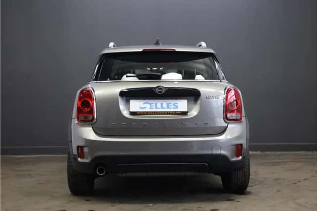 MINI Countryman (2018) thumbnail 5