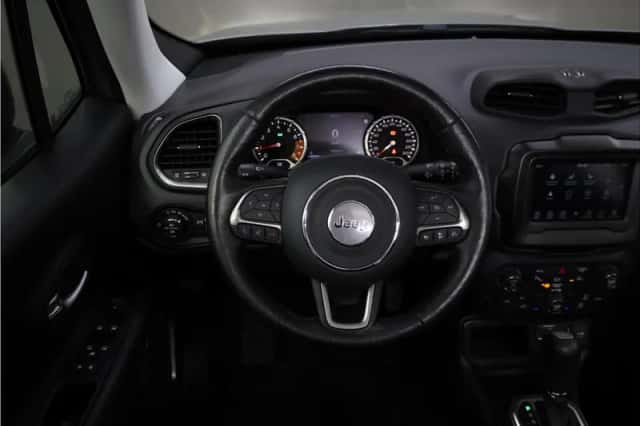 Jeep Renegade (2020) thumbnail 2