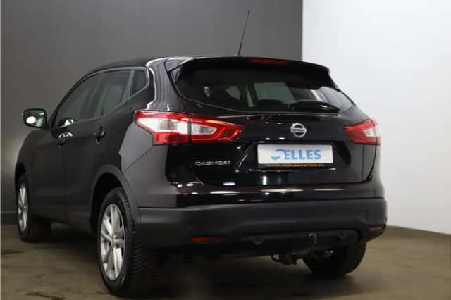 Nissan Qashqai (2016) thumbnail 4