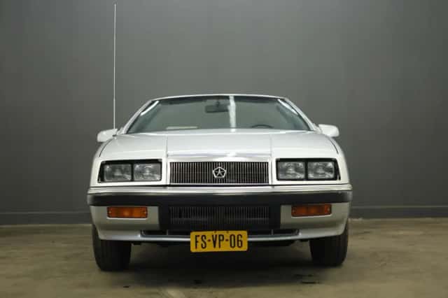 Chrysler Le-Baron (1990) thumbnail 4