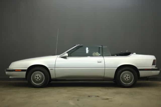 Chrysler Le-Baron (1990) thumbnail 5