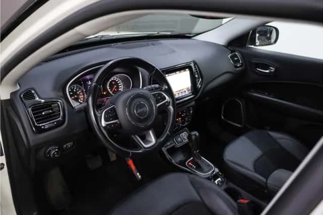 Jeep Compass (2020) thumbnail 4
