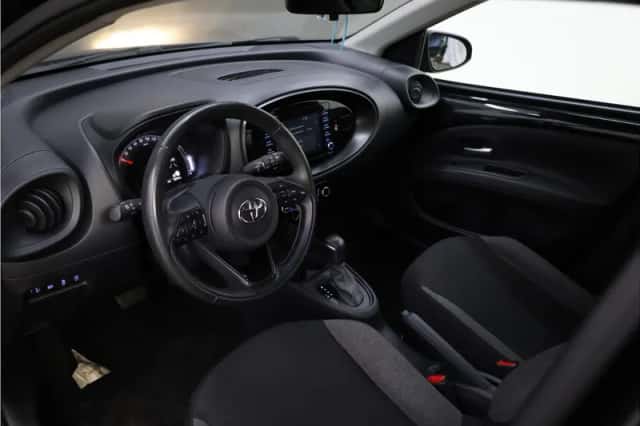 Toyota Aygo X (2022) thumbnail 5