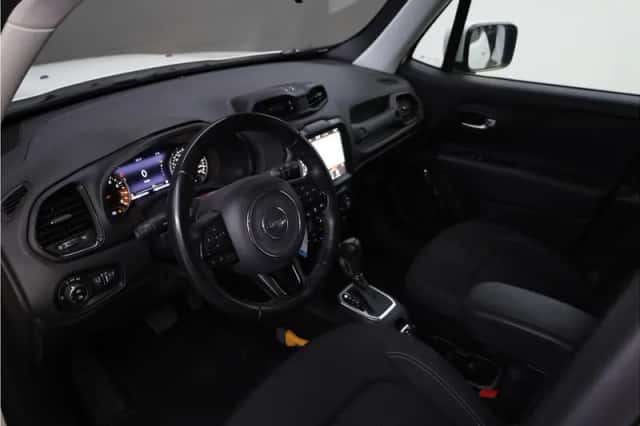 Jeep Renegade (2018) thumbnail 6