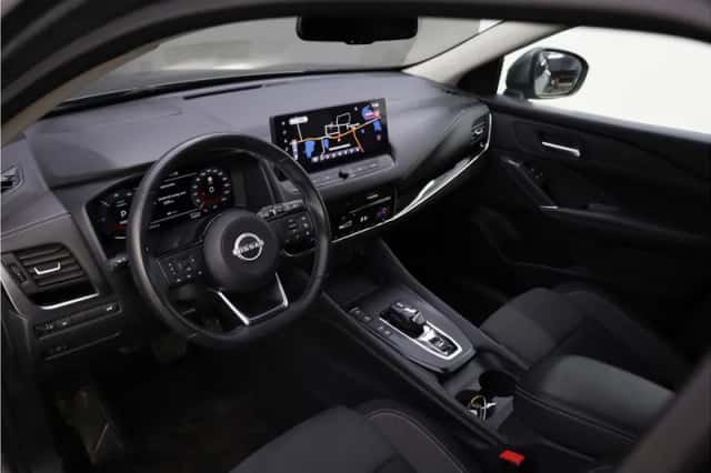 Nissan Qashqai (2023) thumbnail 4