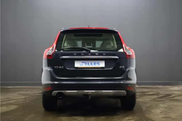 Volvo XC60 (2014) thumbnail 5