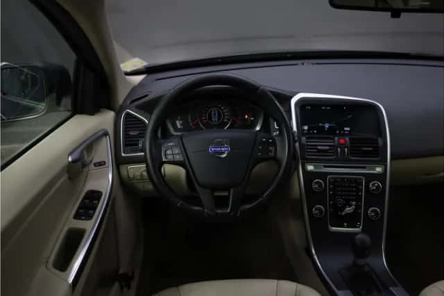 Volvo XC60 (2014) thumbnail 6