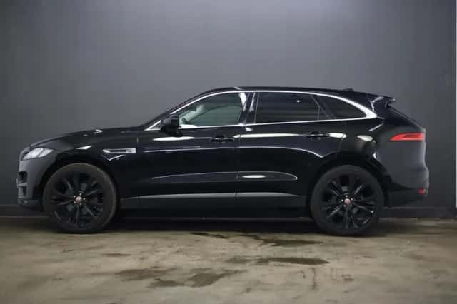 Jaguar F-Pace (2016) thumbnail 5