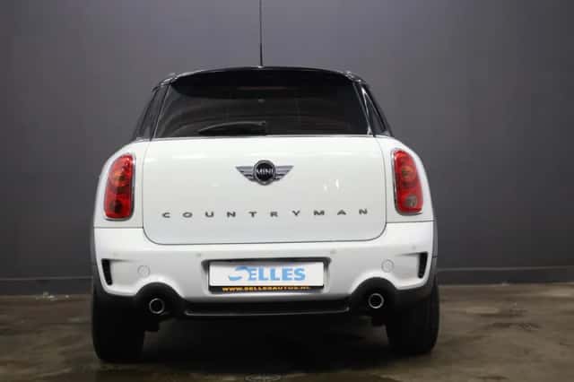 MINI Countryman (2011) thumbnail 6
