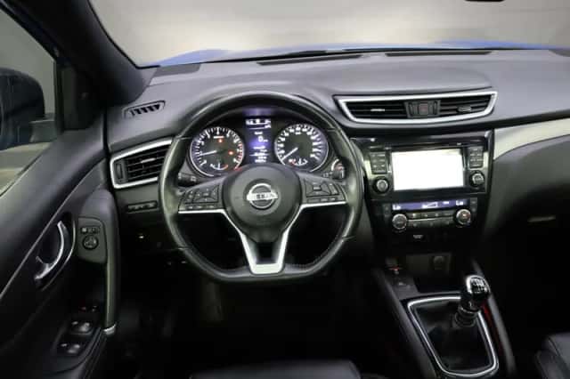Nissan Qashqai (2018) thumbnail 4