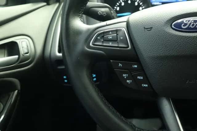 Ford Focus (2015) thumbnail 6
