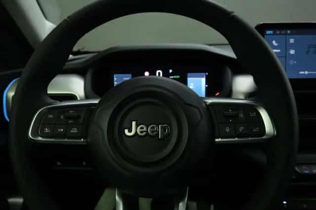 Jeep Avenger (2025) thumbnail 5