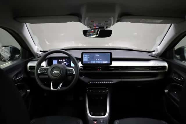 Jeep Avenger (2025) thumbnail 6