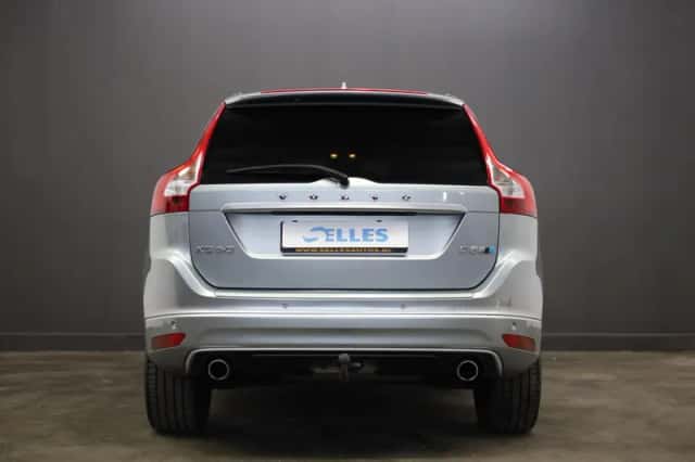 Volvo XC60 (2016) thumbnail 6