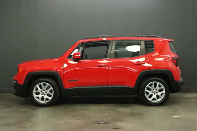 Jeep Renegade (2016) thumbnail 5