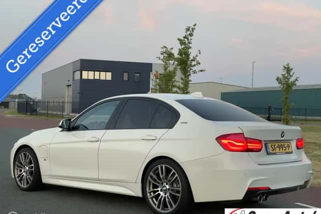 BMW 3-Serie (2016) thumbnail 2
