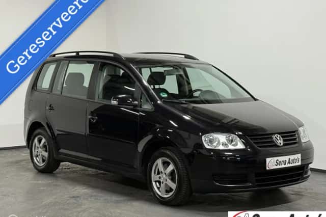 Volkswagen Touran (2005) thumbnail 3