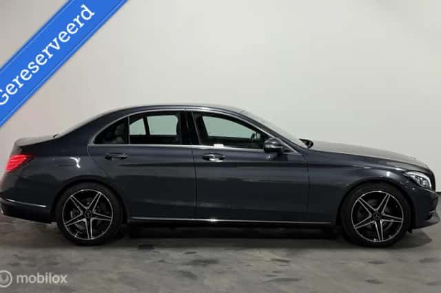 Mercedes-Benz C-Klasse (2015) thumbnail 5