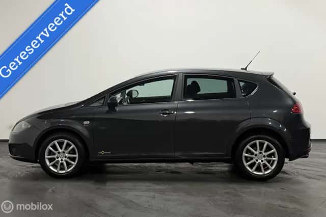 SEAT Leon (2011) thumbnail 4