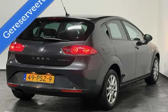 SEAT Leon (2011) thumbnail 6