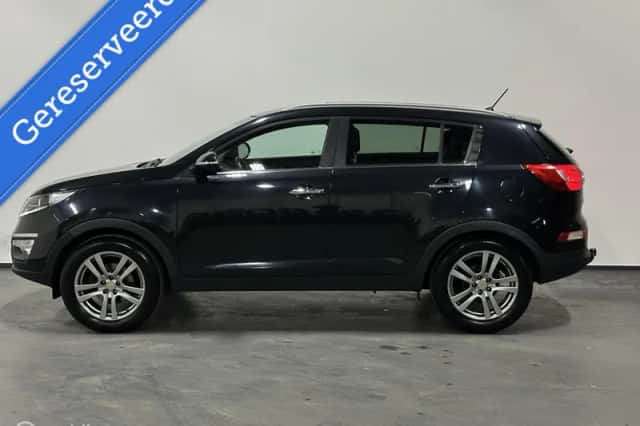 Kia Sportage (2010) thumbnail 4