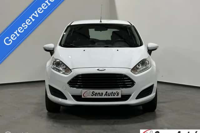 Ford Fiesta (2016) thumbnail 2