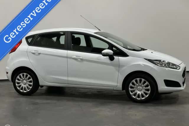 Ford Fiesta (2016) thumbnail 4