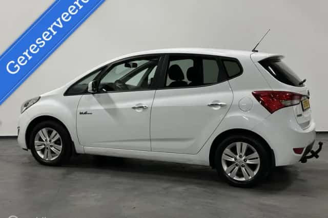 Hyundai ix20 (2011) thumbnail 4
