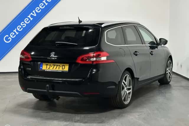 Peugeot 308 (2014) thumbnail 4