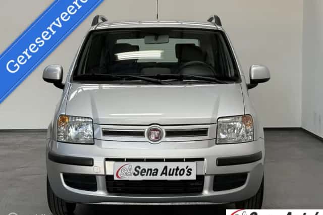 Fiat Panda (2010) thumbnail 2