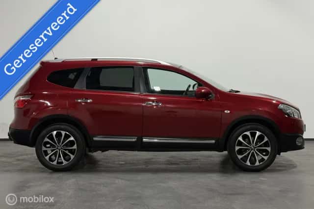 Nissan Qashqai (2012) thumbnail 4