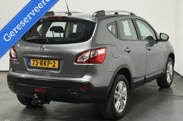 Nissan Qashqai (2011) thumbnail 6