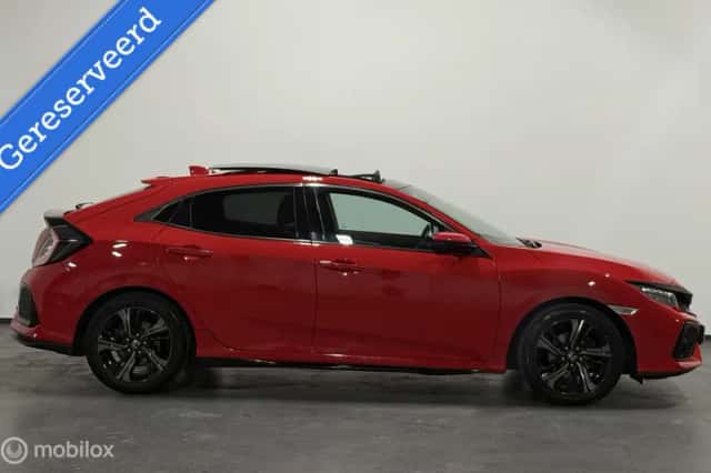 Honda Civic (2017) thumbnail 5