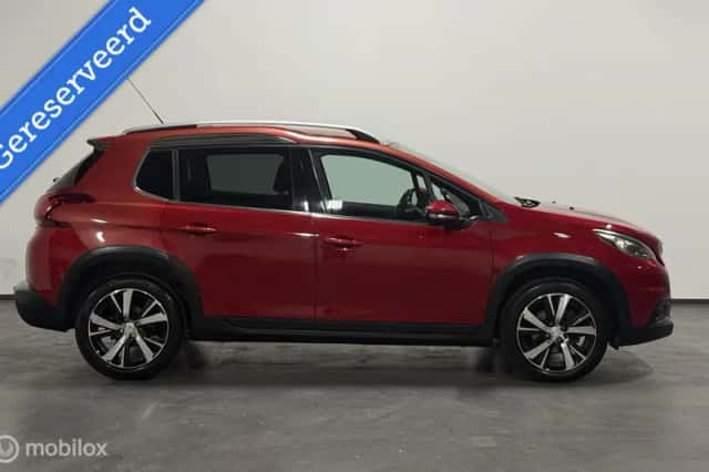 Peugeot 2008 (2017) thumbnail 4