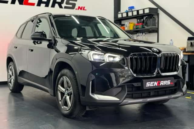 BMW X1 (2023) thumbnail 3