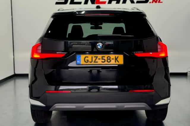 BMW X1 (2023) thumbnail 6