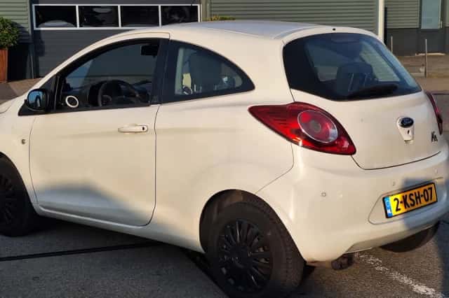 Ford Ka (2013) thumbnail 3