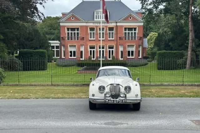 Jaguar XK 150 (1958) thumbnail 3