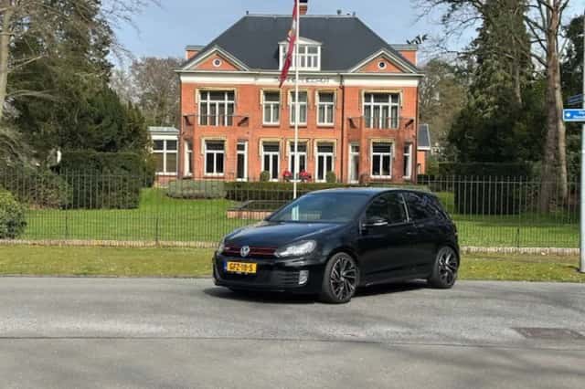 Volkswagen Golf (2012) thumbnail 3