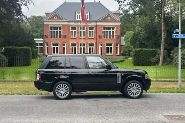 Land Rover Range Rover (2010) thumbnail 4